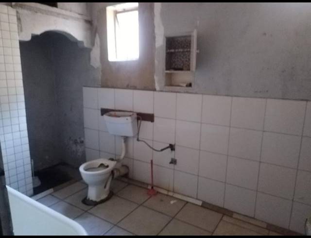 13 BEDROOM HOUSE FOR SALE IN JEPPESTOWN